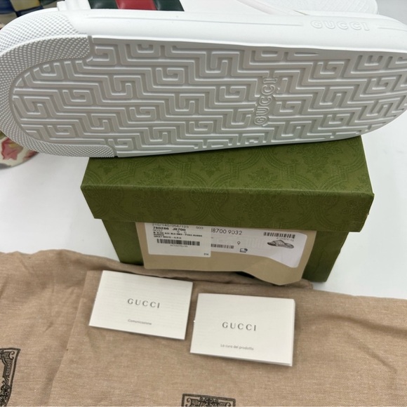 Men’s Gucci, Ace Web, striped rubber pool slide size 9 made in Italy.